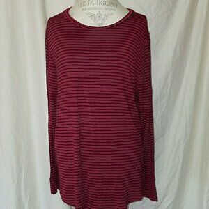 Long sleeve t-shirt